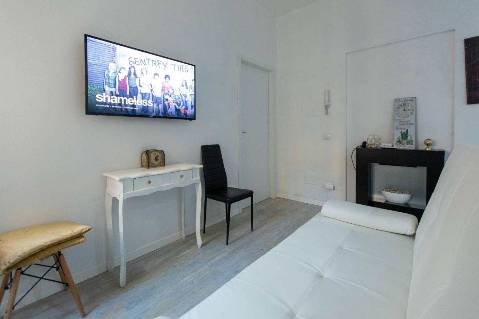 Lovely Apartment Piatti Duomo Milán Exterior foto